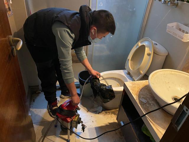 凤岗镇马桶疏通-疏通下水道